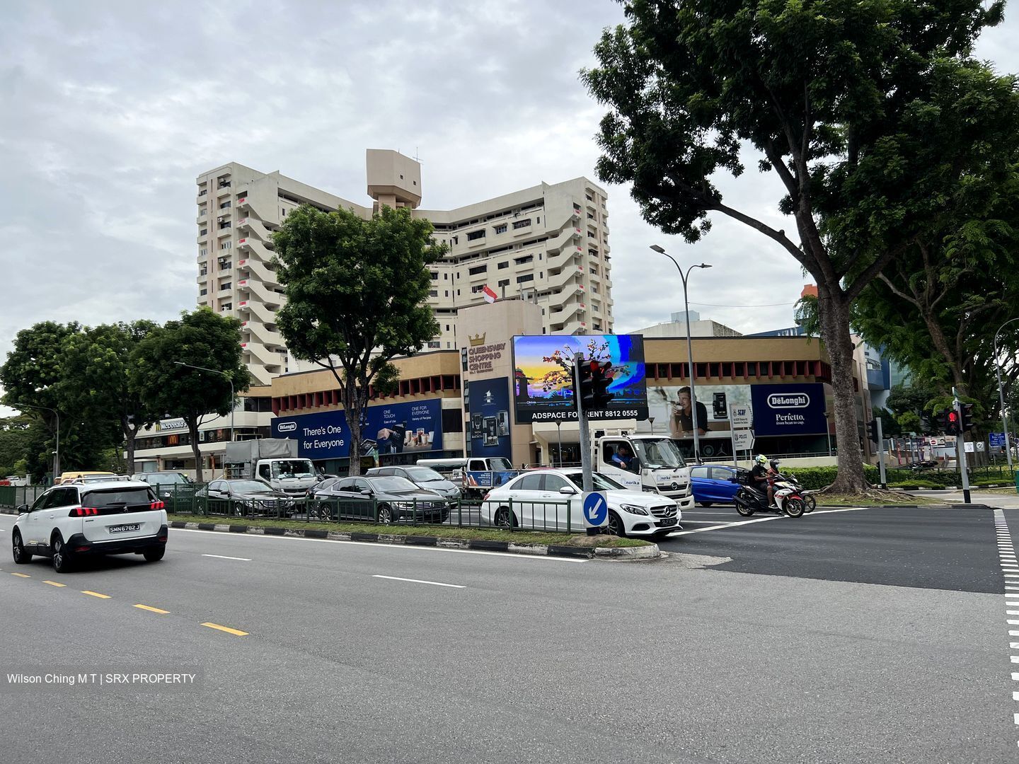 Queensway Tower / Queensway Shopping Centre (D3), Retail For Sale